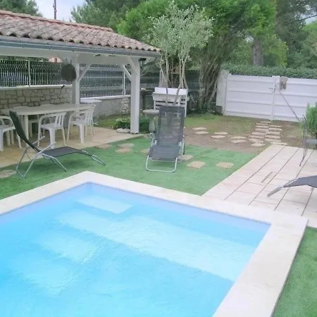 Holiday home Maison Les Mathes, 4 Pieces, 6 Personnes - Fr-1-305-74